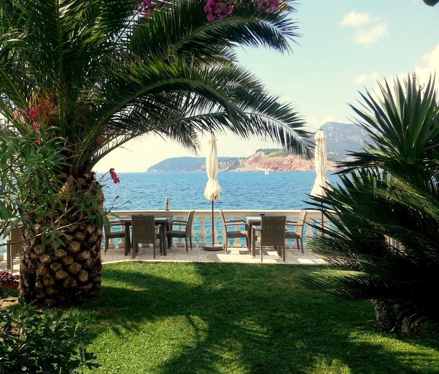 Apartments Villa Mare Mar 수토모레 외부 사진
