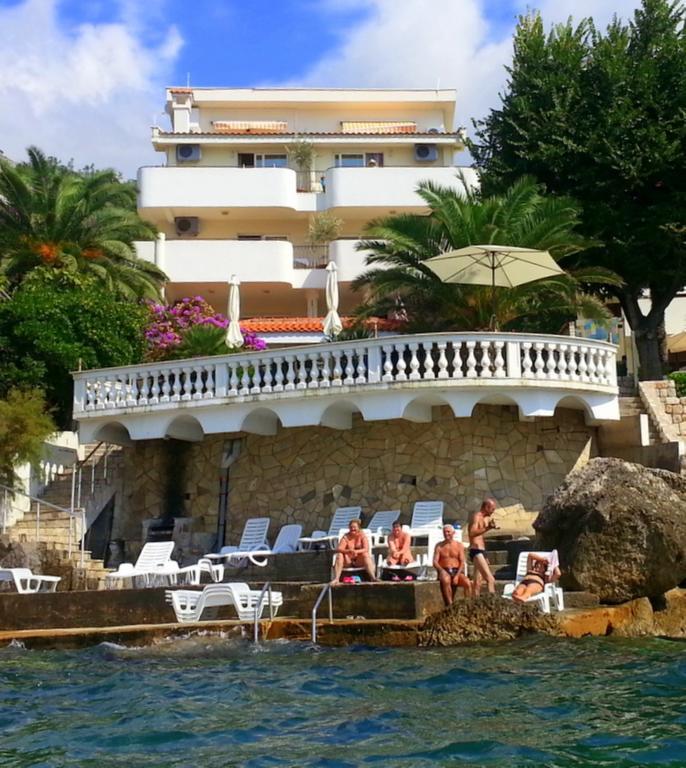 Apartments Villa Mare Mar 수토모레 외부 사진