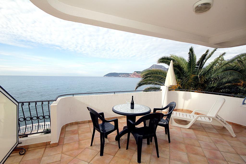 Apartments Villa Mare Mar 수토모레 외부 사진