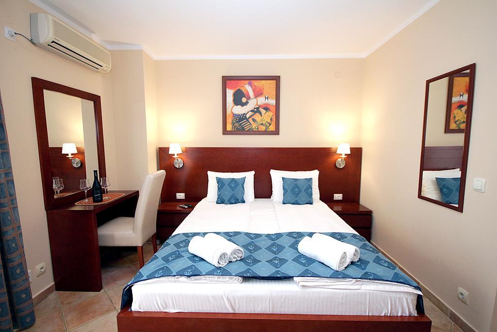 Apartments Villa Mare Mar 수토모레 외부 사진
