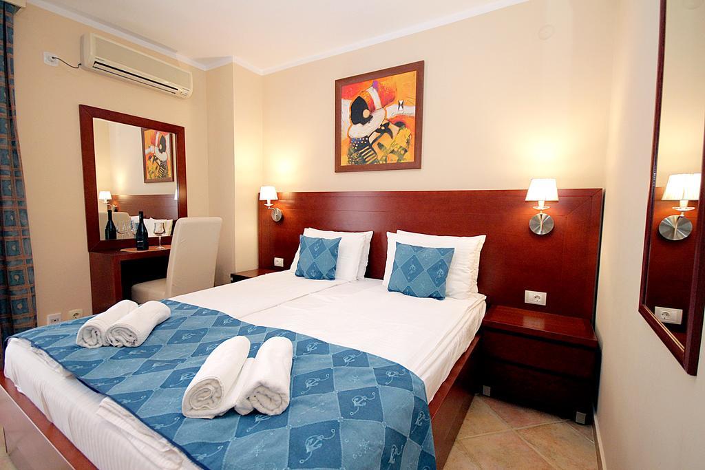 Apartments Villa Mare Mar 수토모레 외부 사진